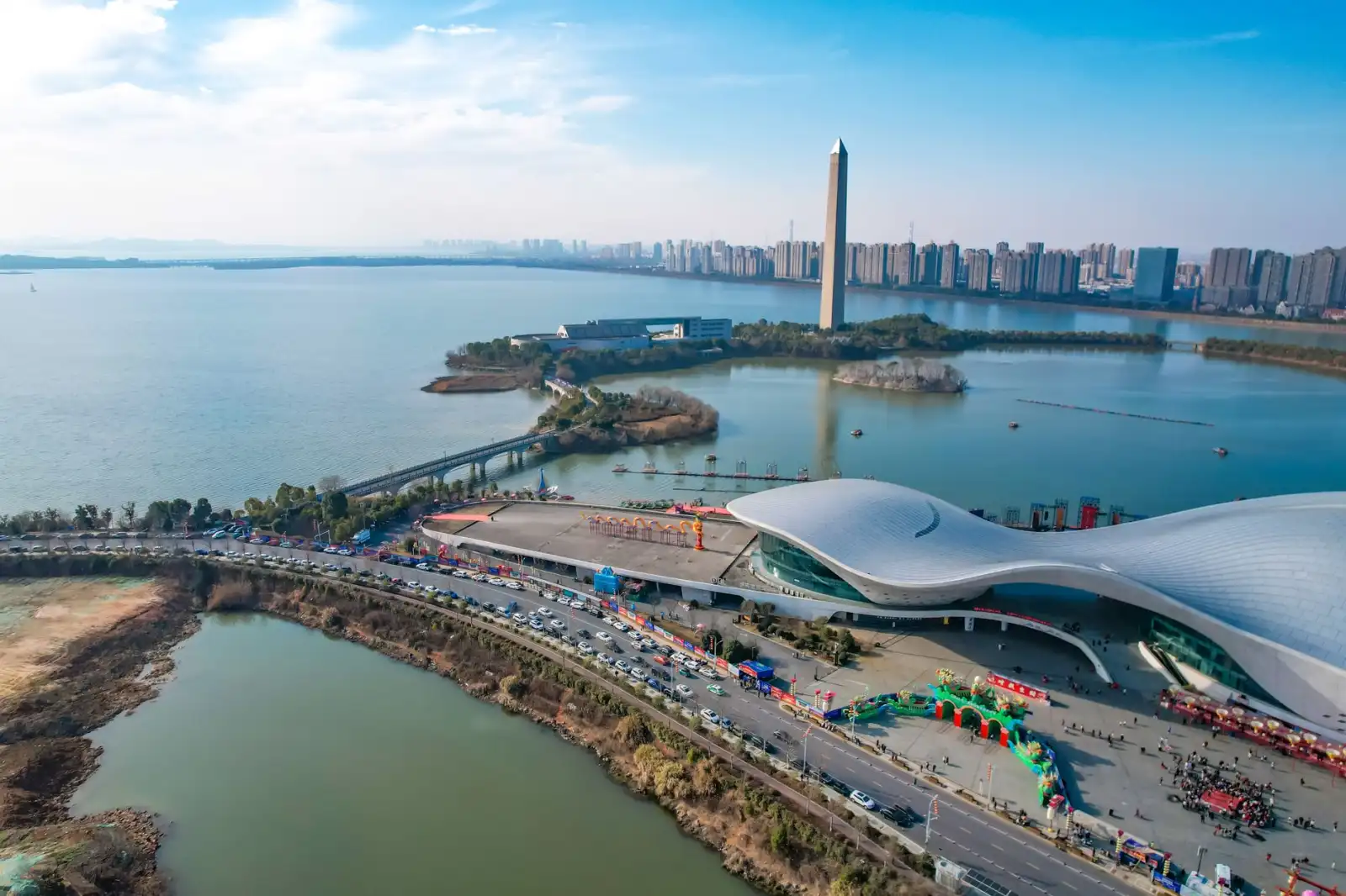 ISO9001与ISO14001体系认证对比：陕西企业管理咨询的实践要点